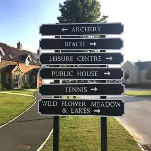 The Bay, Filey, Moonshine 파일리